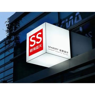 สีเต็ม 1R1G1B HD Magic Cube LED Display พร้อมตู้เหล็กระดับ IP31